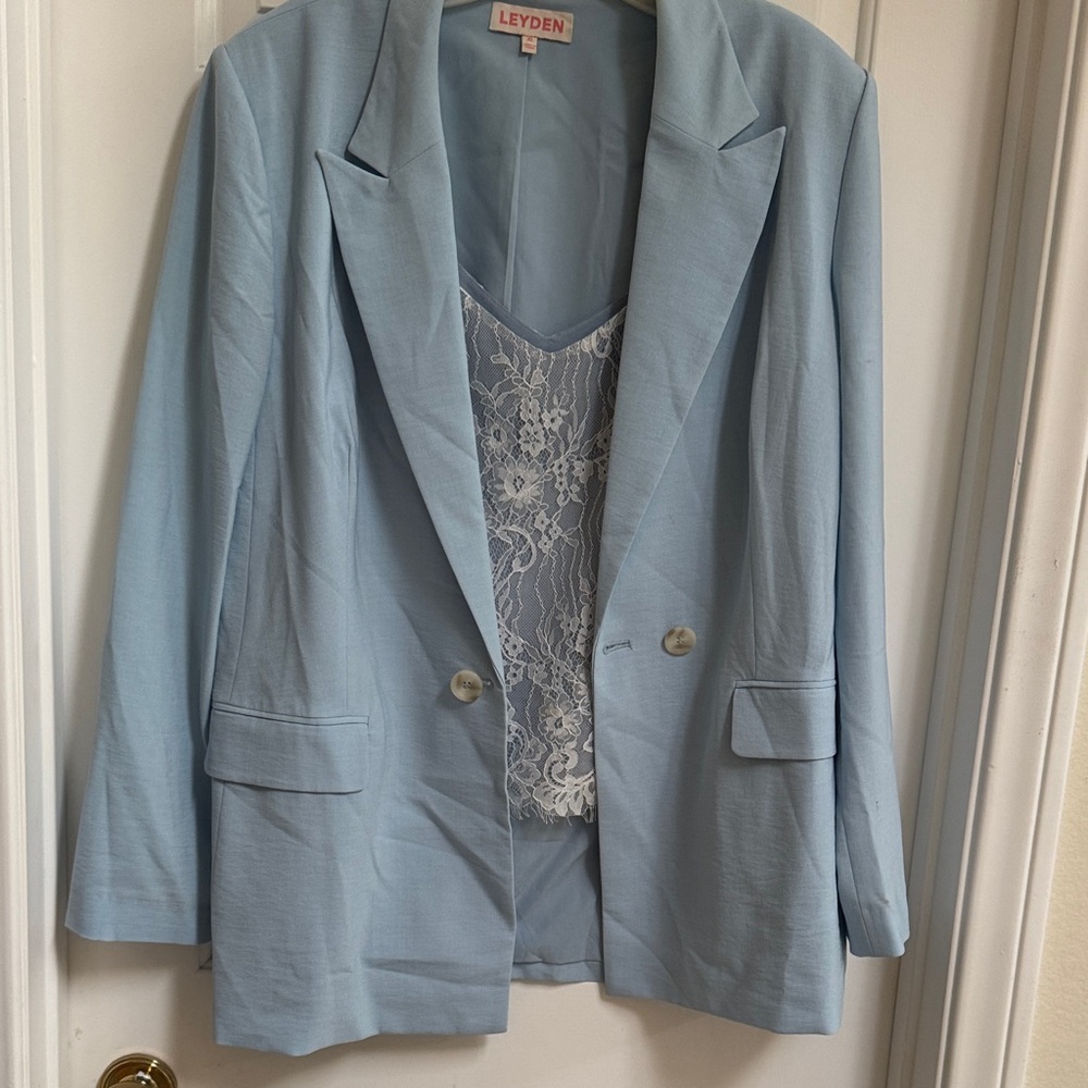 Leyden Women's Sky Blue Suit Jacket